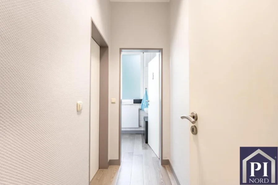 Separater Flur zu den Toiletten