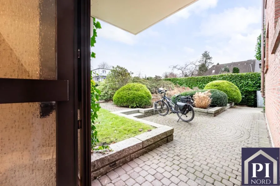 Fahrradstellplatz vor dem Haus