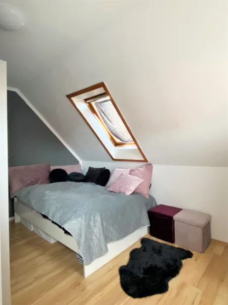 Schlafzimmer DG Wohnung 