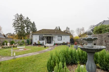 Titelbild - Haus kaufen in Garstedt - Gemütliches Einfamilienhaus in Garstedt – Viel Platz für Ihre Gartenträume