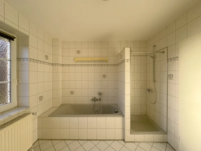 Badezimmer EG