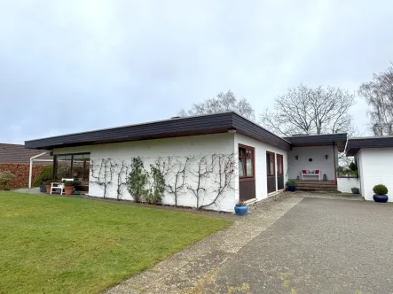 Außenansicht - Wohnung mieten in Winsen (Luhe) - Lichtdurchflutete Wohnung mit Terrasse in Borstel – Perfekt für Singles oder Paare