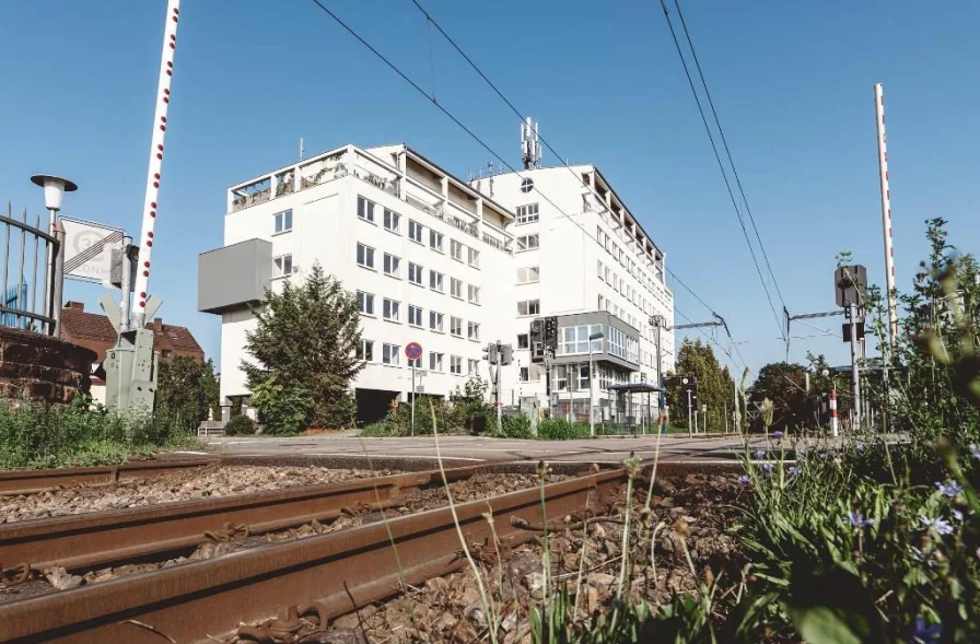 Außenaufnahme - Büro/Praxis mieten in Heidelberg - Frisch für Sie saniert: Haltestelle vor der Tür - hauseigene Tiefgarage - moderne Bürostandards