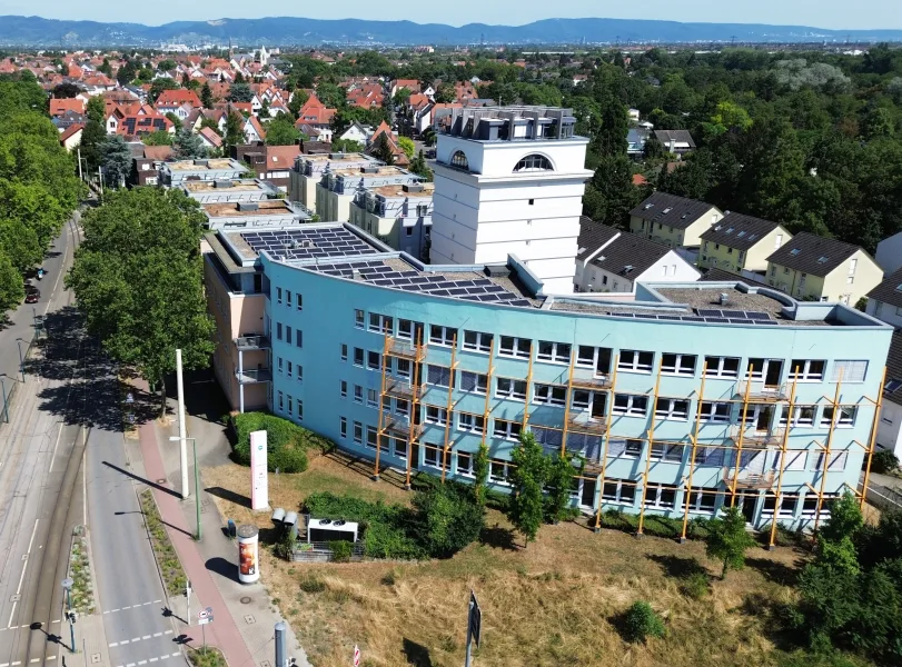 Aussenansicht - Büro/Praxis mieten in Mannheim - Moderne, gekühlte Büros mit perfekter Verkehrsanbindung  - direkt an der B 38 - Balkons und Dachterrasse inklusive