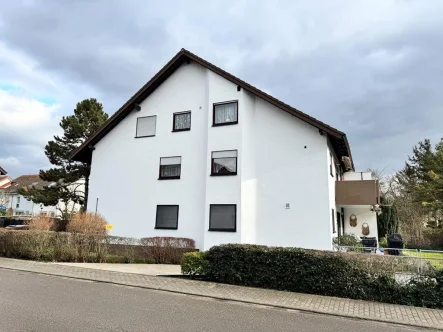 Seitenansicht - Wohnung kaufen in Ilvesheim - Eigentumswohnung in beliebter Wohngegend mit Gartennutzung