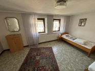 Schlafzimmer OG Haus links