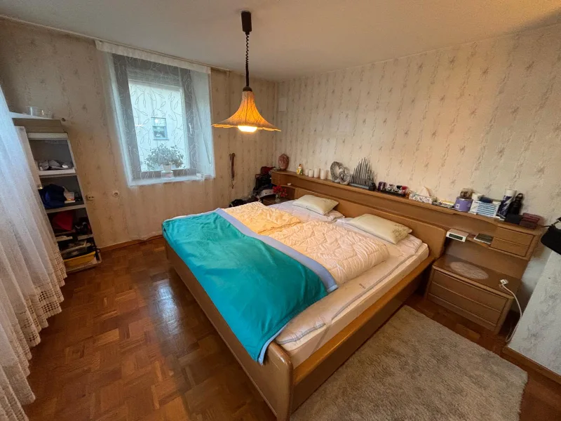 Schlafzimmer 2 EG