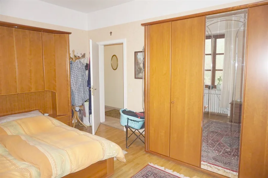 Wohnung 1 - Schlafzimmer