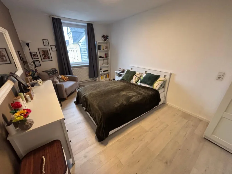 Schlafzimmer Wohnung 2