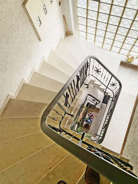 Treppe bis insDG