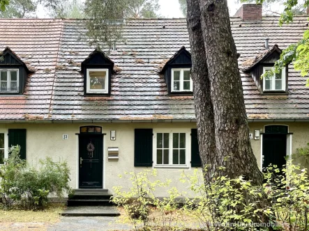 Ihr neues Zuhause in der Zehlendorfer Waldsiedlung - Haus kaufen in Berlin - Wenn Zwei im Denkmal leben wollen, ist hier Ihr neues Zuhause!