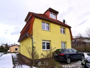 Zweifamilienhaus und Bungalow