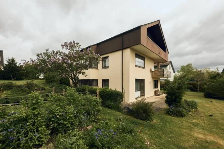 Objektansicht - Haus kaufen in Oberndorf am Neckar - Traumhafte Wohnlage auf dem Lindenhof: Familiengerechtes Einfamilienhaus mit Einliegerwohnung