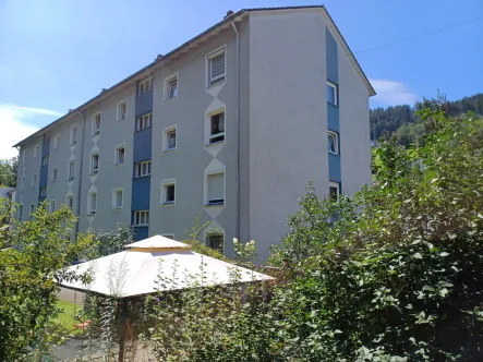 Objektansicht - Wohnung kaufen in Schramberg - RESERVIERT: Die perfekte Einsteigerimmobilie: Gepflegte 3-Zimmer-Wohnung in Schramberg