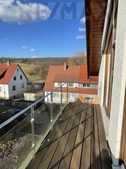 Balkon - Wohnung kaufen in Eislingen - 6 Zi.- Maisonette Wohnung in Bestlage mit 2 Garagen!