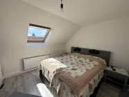 Schlafzimmer DG (2)