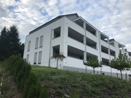 Aussenbild - Wohnung mieten in Göppingen - Top Qualität und schönes Wohnen mit Aufzug und Hausmeisterservice!