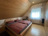 Schlafzimmer DG