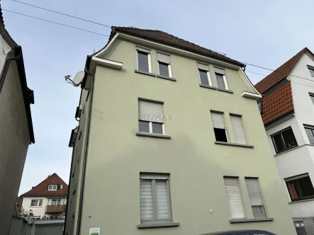 Außenansicht  - Haus kaufen in Stuttgart - Tolle Anlage und für Menschen mit "MEHR Bedarf" gibt´s noch ein 2. Haus dazu