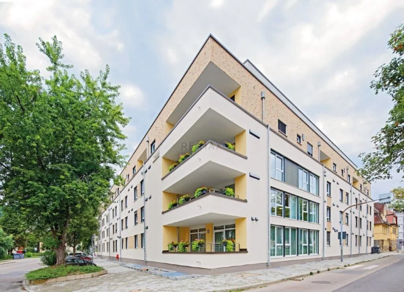 Außenbild  - Wohnung kaufen in Plochingen - Apartment mit sicherer Mieteinnahme in toller Pflegeeinrichtung!