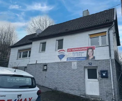 Außenansicht - Haus kaufen in Albershausen - 50m² kaufen und 116m² NUTZEN - Perfekt für 1-2 Personen mit Terrasse! Oder ein Häuschen für Ihre Mitarbeiter?