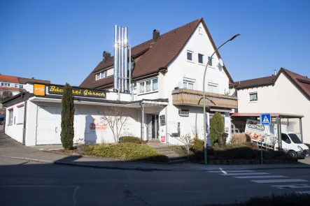  - Haus kaufen in Rechberghausen - Zukunftsweisendes Investitionsobjekt!Wohn- und Geschäftshaus mit großer Bäckerei und 3 Wohnungen!