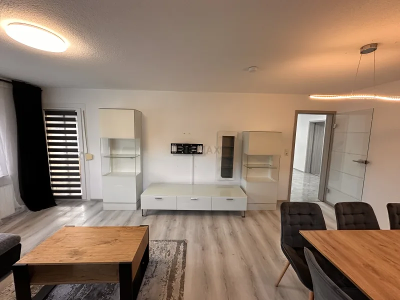 Wohn/-Esszimmer - Wohnung kaufen in Gingen - Jetzt zuschlagen! Modernisierte 3,5 Zi. Wohnung mit Balkon!