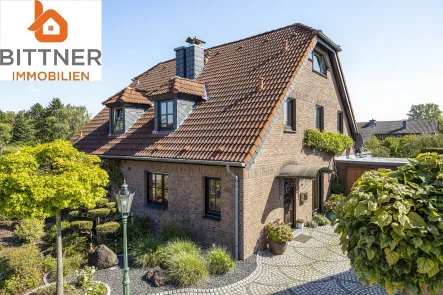 - Haus kaufen in Krefeld - Provisionsfrei! DHH in bevorzugter Lage, in sehr gutem Zustand, mit schönem Wintergarten