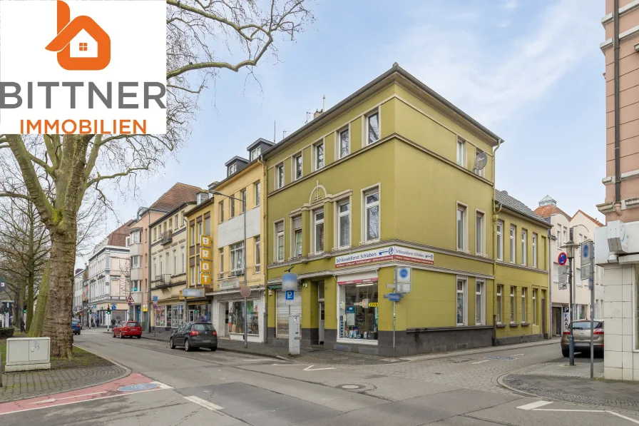 Südwall 13 Immobilien Bittner  - Haus kaufen in Krefeld - Attraktive Anlageimmobilie mit 2 Ladenlokalen u. 3 Wohneinheiten in zentraler Lage