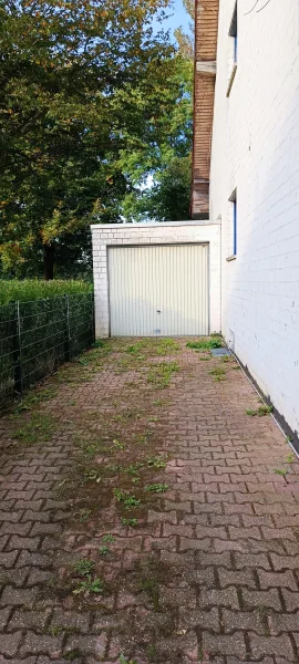 Garage & Stellplatz