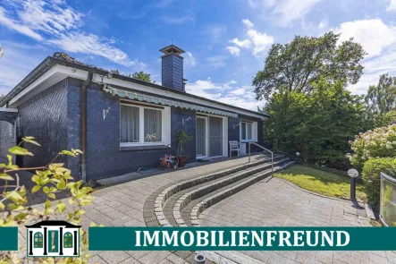 Titelbild - Haus kaufen in Wuppertal - EINZIGARTIGer Bungalow mit riesigem Grundstück in Bestlage von Wuppertal Cronenberg