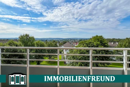Titelbild - Wohnung kaufen in Wuppertal - Grundbuch statt Sparbuch + attraktive 2 ZKDB mit Südbalkon in Ronsdorf