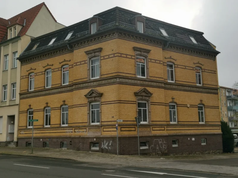 Außenansicht  - Wohnung mieten in Delitzsch - Exklusive 5-Raum-Dachgeschosswohnung mit Dachterrasse – Erstbezug nach Modernisierung!