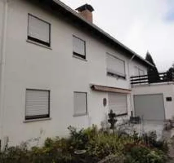 1.jpg - Haus kaufen in Homburg - Großzügiges Zweifamilienhaus mit Gewerbehalle in Homburg