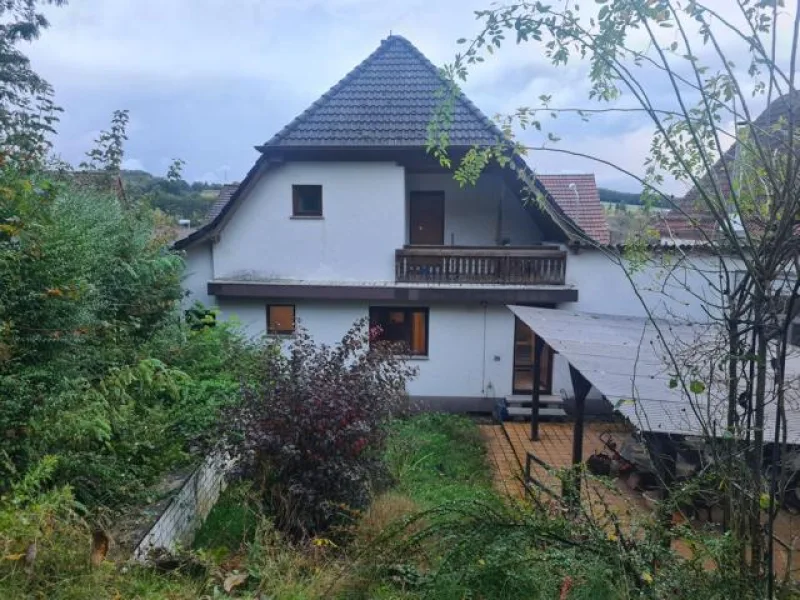 Rückansicht - Haus kaufen in Schönenberg-Kübelberg - Freistehendes Wohnhaus in schöner Zentrumslage von Schönenberg-Kübelberg