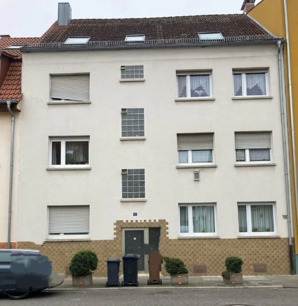 Hausansicht - Wohnung kaufen in Ludwigshafen am Rhein / Friesenheim - Erdgeschosswohnung (vermietet) nähe BASF Kapitalanleger!!