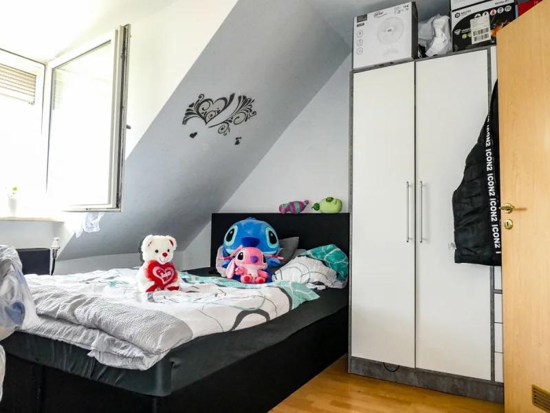 Schlafzimmer DG