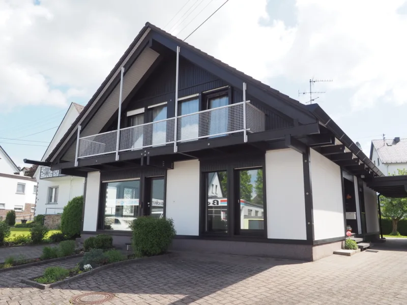 Frontansicht - Haus kaufen in Hartenfels - Ein echter Volltreffer!Lichtdurchflutetes Wohnhaus auf schönem Grundstück