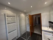 Badezimmer Wohnung EG