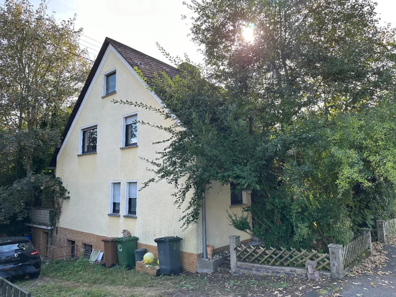 IMG_2794-Photoroom - Haus kaufen in Ransbach-Baumbach - Renovierungsbedürftiges Einfamilienhaus in sehr guter Lage von Ransbach-Baumbach