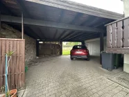 Carport und Garage