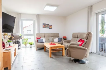  - Wohnung kaufen in Gemmingen - Neuwertige Wohnung mit Aufzug, Terrasse und Garage