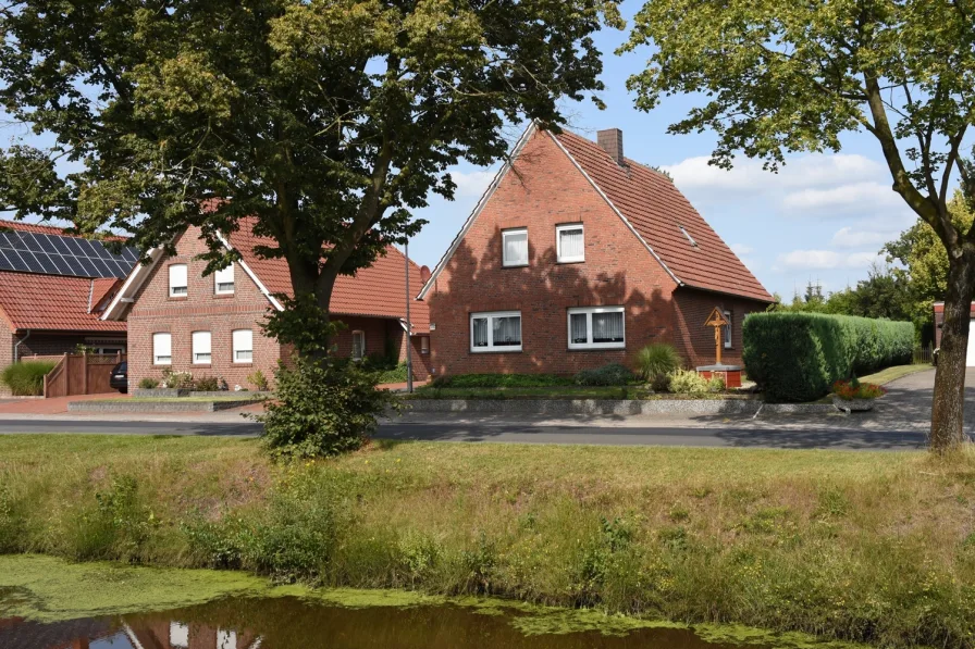 Vorderansicht - Haus kaufen in Papenburg - Einfamilienhaus in ruhiger Lage am Obenende!