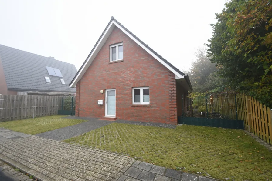 Außenbild - Haus kaufen in Papenburg - Modernes Einfamilienhaus in zentraler Lage!