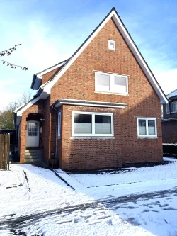 Außenansicht  - Haus mieten in Papenburg - Einfamilienhaus in zentraler Lage in Papenburg!