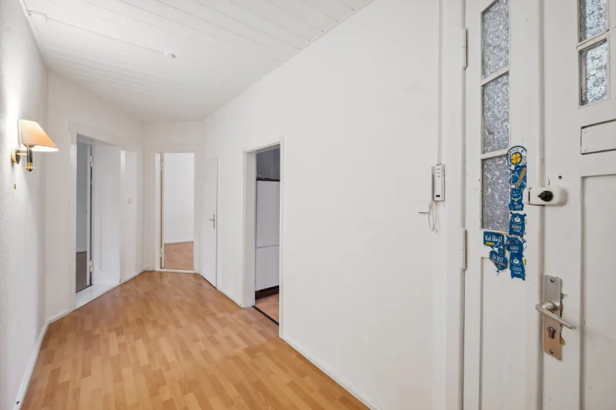 Eingangsbereich - Wohnung kaufen in Brandenburg an der Havel / Altstadt - Bezugsfreie Altbauwohnung in bester Lage - mit Wintergarten