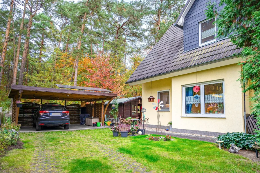 Doppelcarport Stellplatz