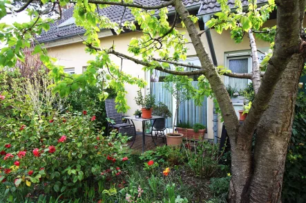 Garten_Südterrasse. - Haus kaufen in Berlin - Perfekt - Wohnen in einem wahren Raumwunder mit einer Nutzfläche von ca 180 m²!!