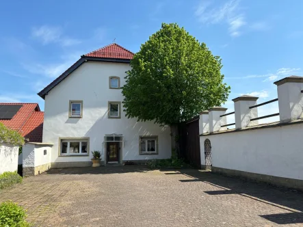 Exposé - Haus kaufen in Bad Wünnenberg - Idyllischer Resthof mit Geschichte - Jetzt im Bieterverfahren!