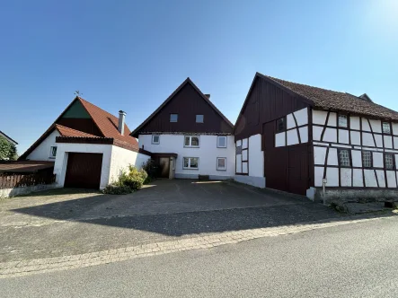 Exposé-Foto - Haus kaufen in Blomberg - Ideal für Handwerker!